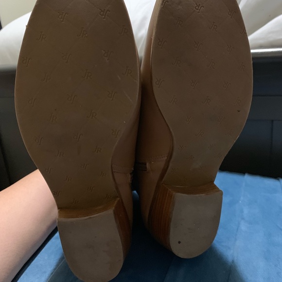 Jack Rogers Sz. 10 tan booties - Picture 5 of 5